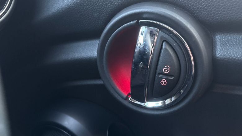 MINI Hatchback 1.5 Cooper Classic II 5dr Petrol Hatchback